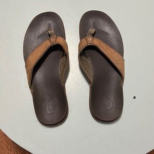 Men’s Olu Kai flip-flops